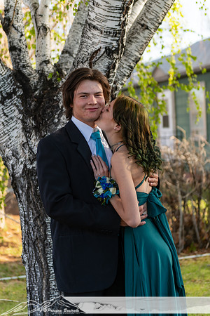 20260425-red_prom_grad-52-DSC_98919891-5504 x 8256