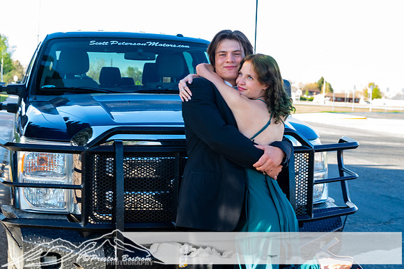 20260425-red_prom_grad-71-DSC_99109910-8256 x 5504