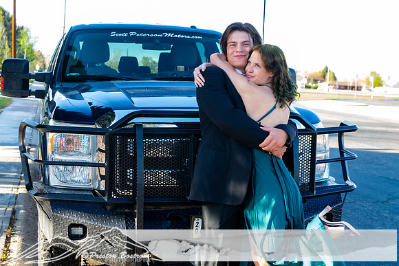 20260425-red_prom_grad-70-DSC_99099909-8256 x 5504